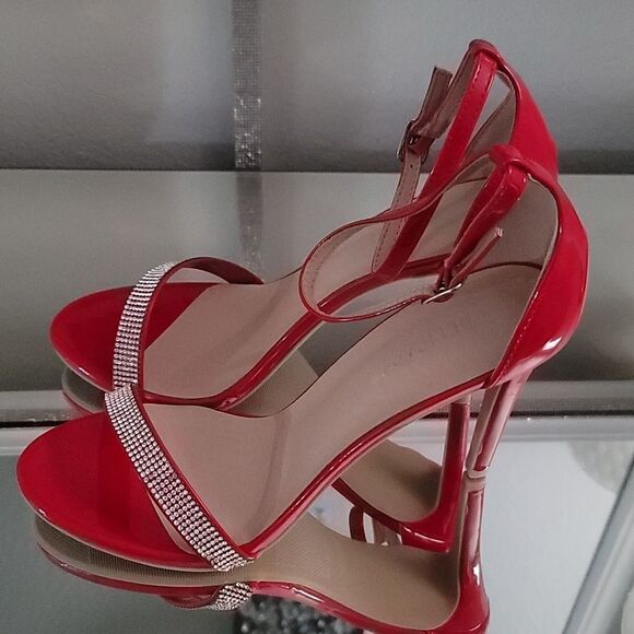 BRAND NEW DELICACY RHINESTONE ANKLE STRAP WOMEN'S HEELS - Picture 8 of 15